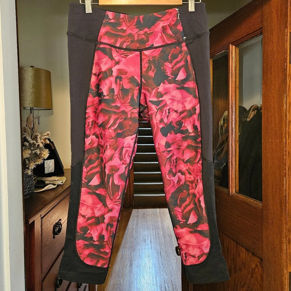 CALIA by Carrie Underwood Pink Floral Pattern Leggings - Size Large